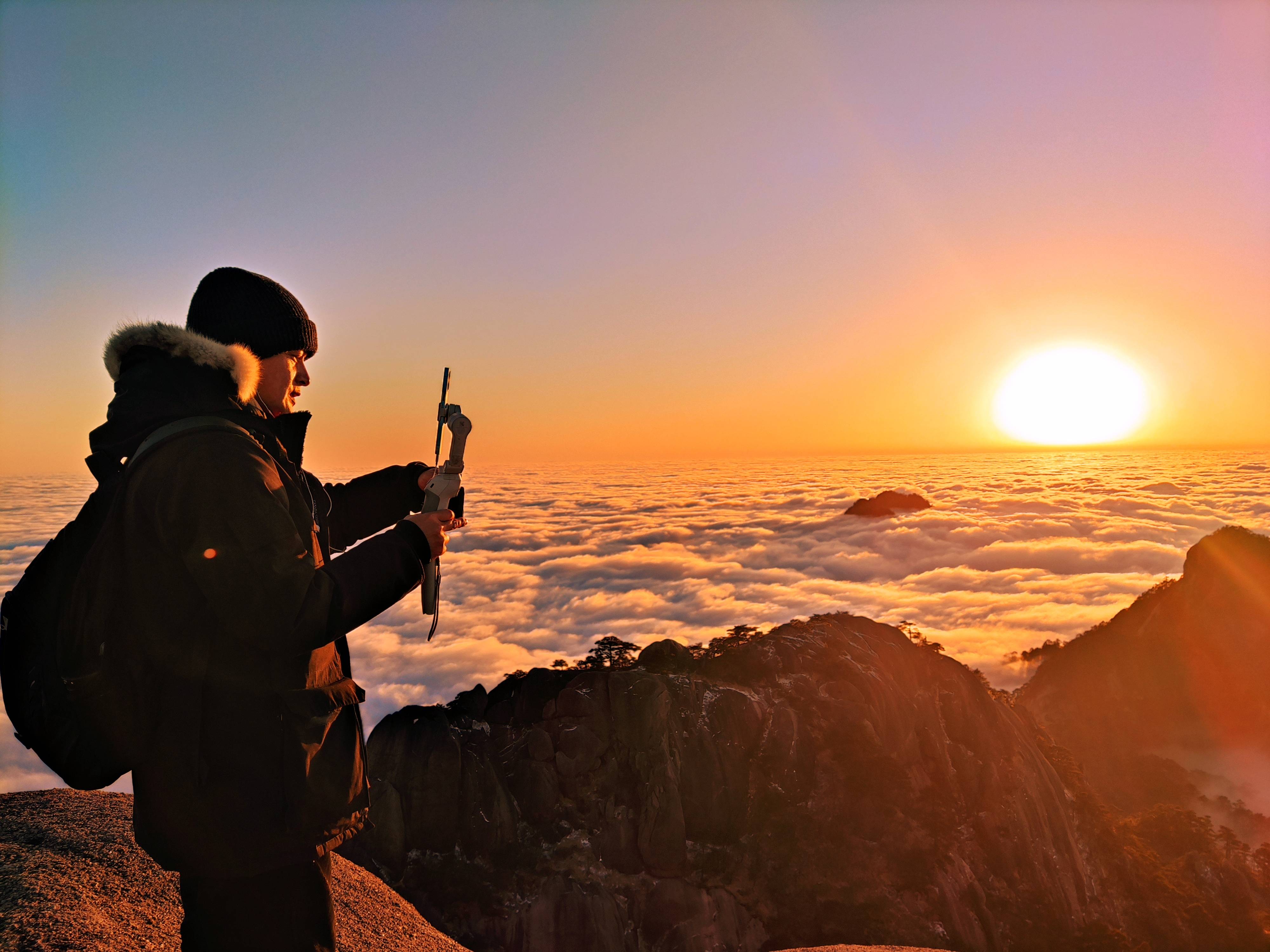 Sunset in Mount Huangshan