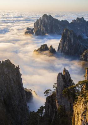 West Sea Grand Canyon Mount Huangshan